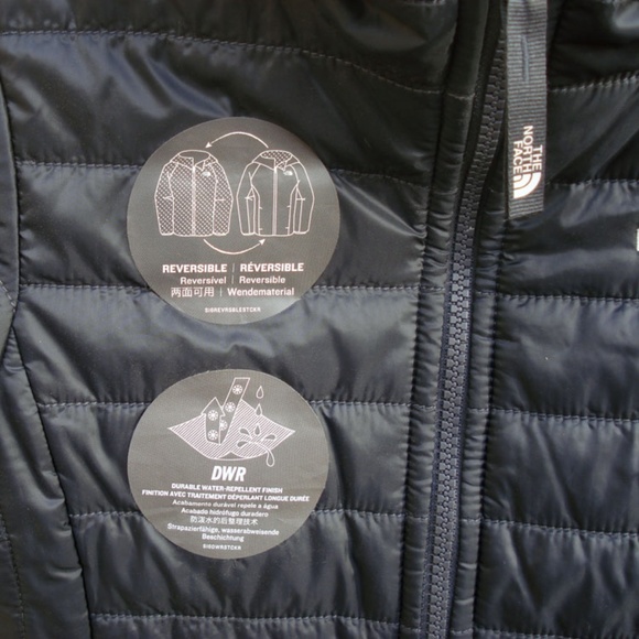 The North Face Reversible Mossbud Swirl Jacket - Picture 6 of 6